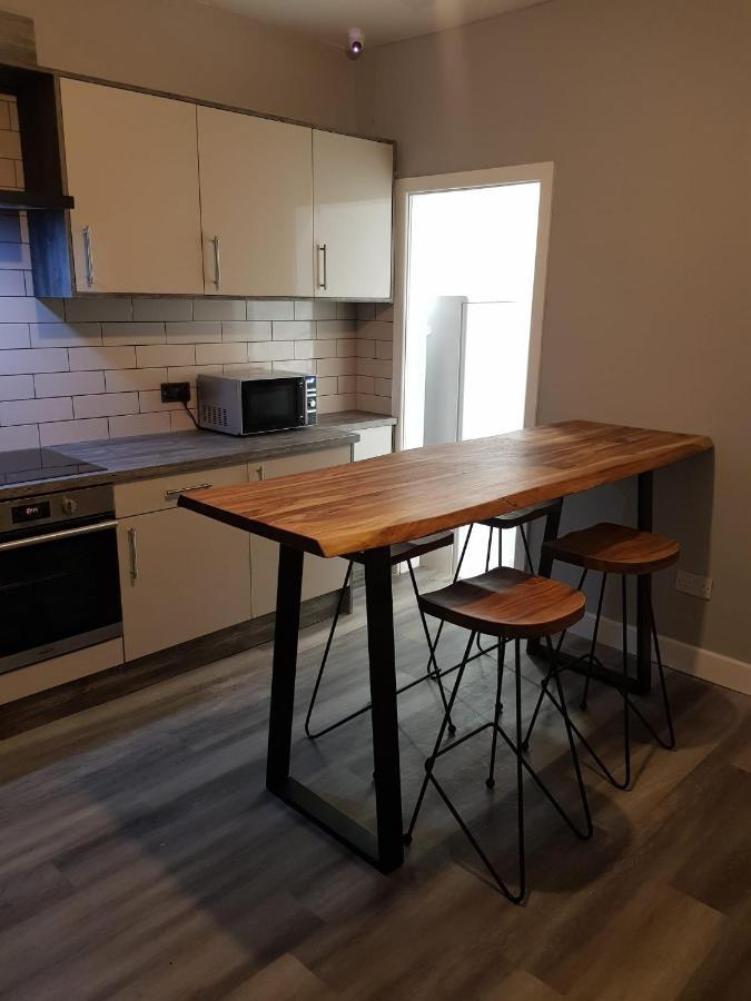 Highfields Living - All Rooms Ensuite- Free Wifi- Free Local Parking Σέφιλντ Εξωτερικό φωτογραφία