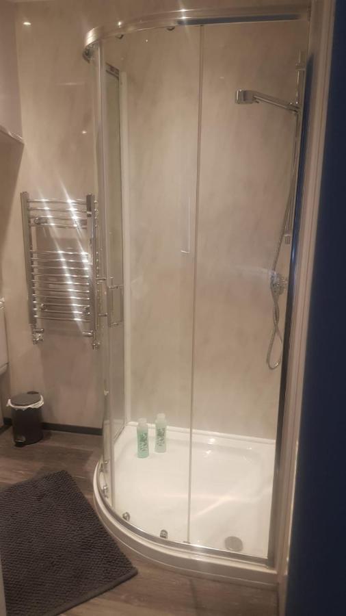 Highfields Living - All Rooms Ensuite- Free Wifi- Free Local Parking Σέφιλντ Εξωτερικό φωτογραφία