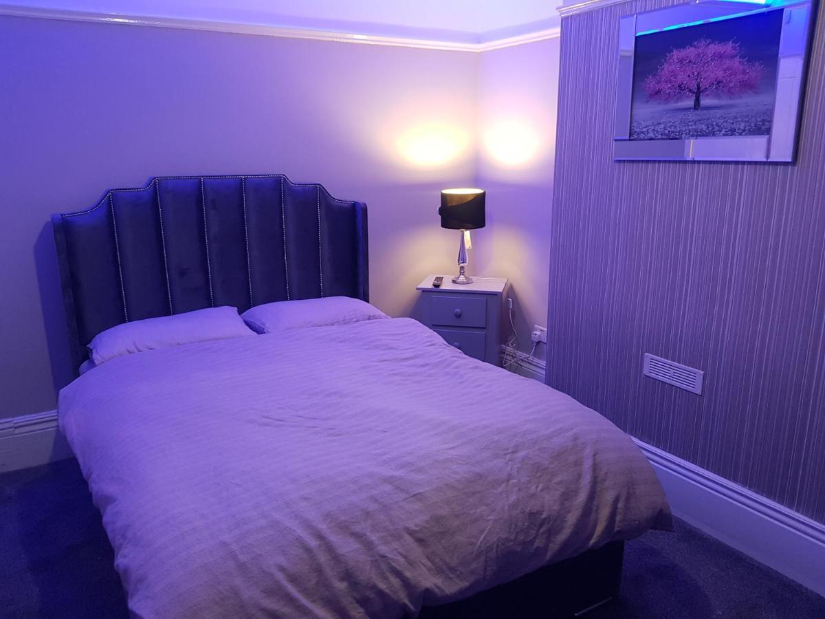Highfields Living - All Rooms Ensuite- Free Wifi- Free Local Parking Σέφιλντ Εξωτερικό φωτογραφία