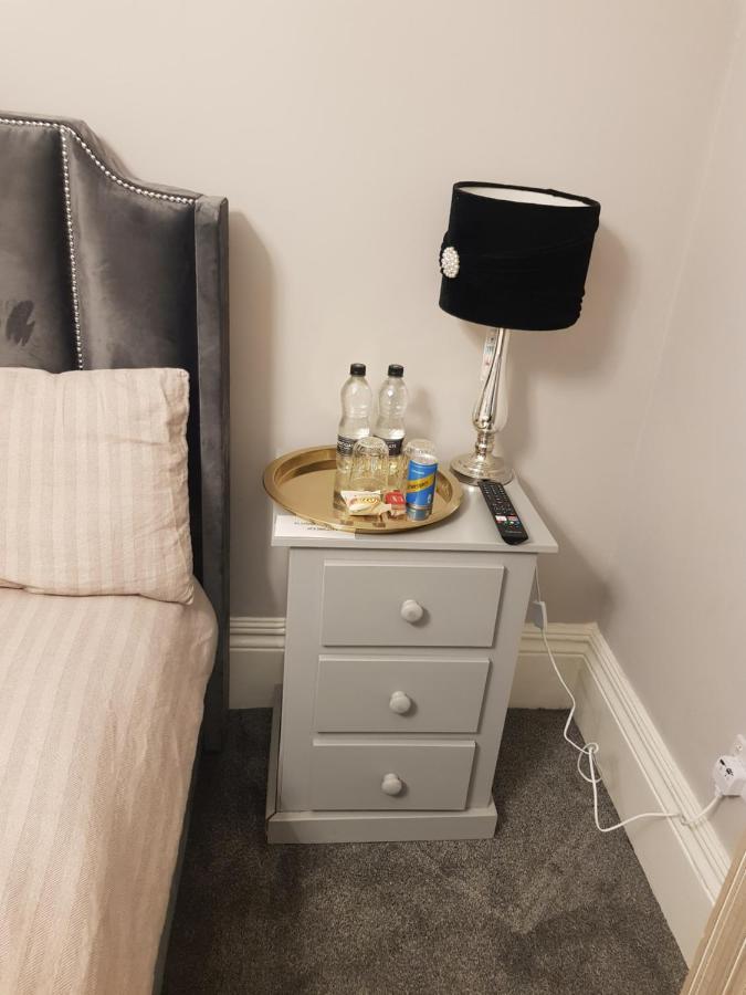 Highfields Living - All Rooms Ensuite- Free Wifi- Free Local Parking Σέφιλντ Εξωτερικό φωτογραφία