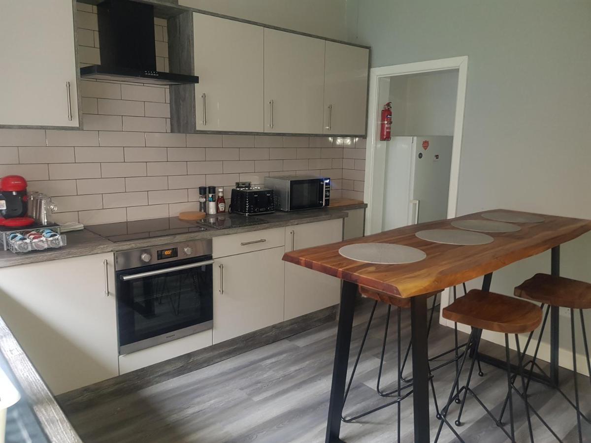 Highfields Living - All Rooms Ensuite- Free Wifi- Free Local Parking Σέφιλντ Εξωτερικό φωτογραφία