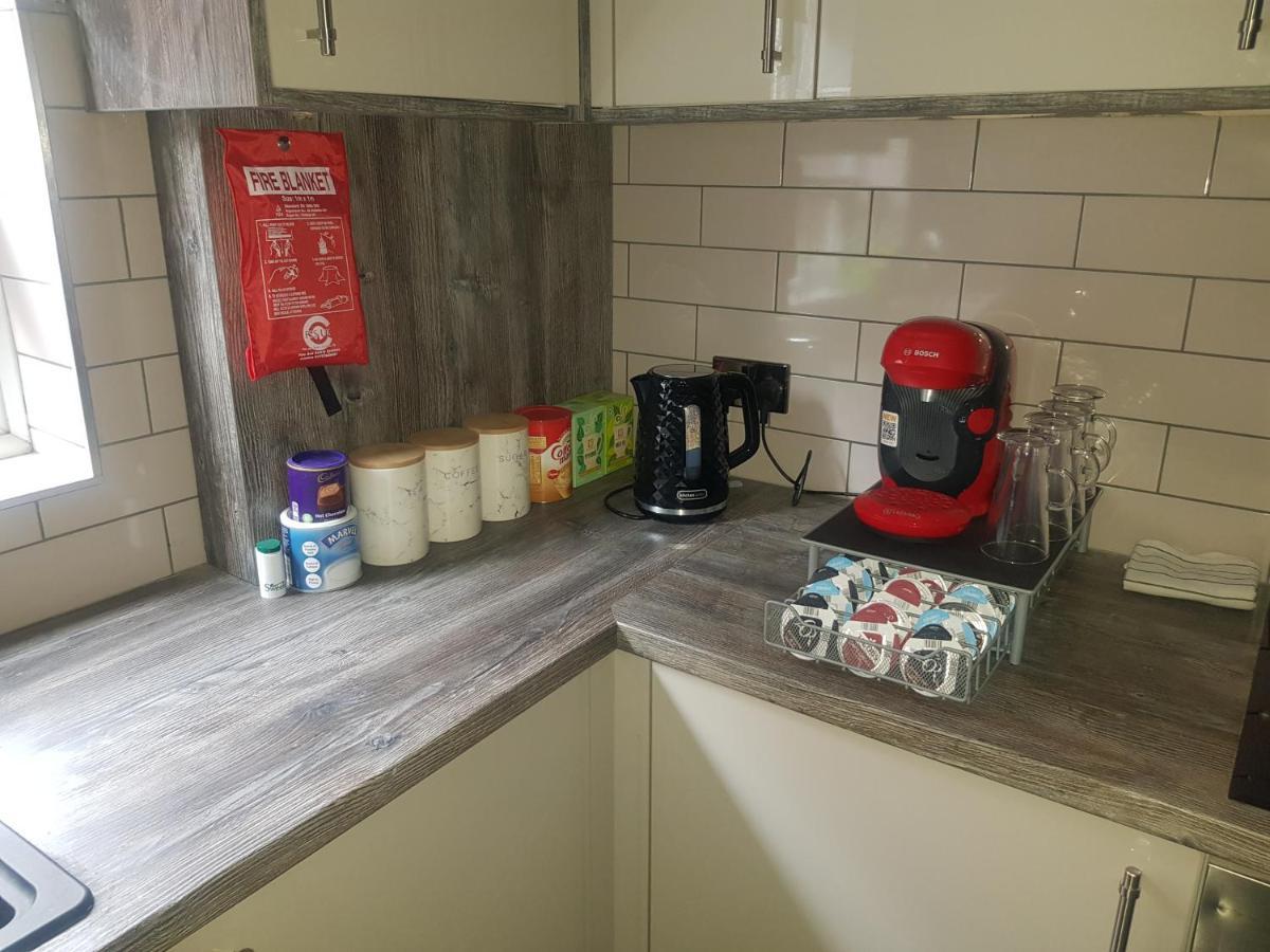 Highfields Living - All Rooms Ensuite- Free Wifi- Free Local Parking Σέφιλντ Εξωτερικό φωτογραφία