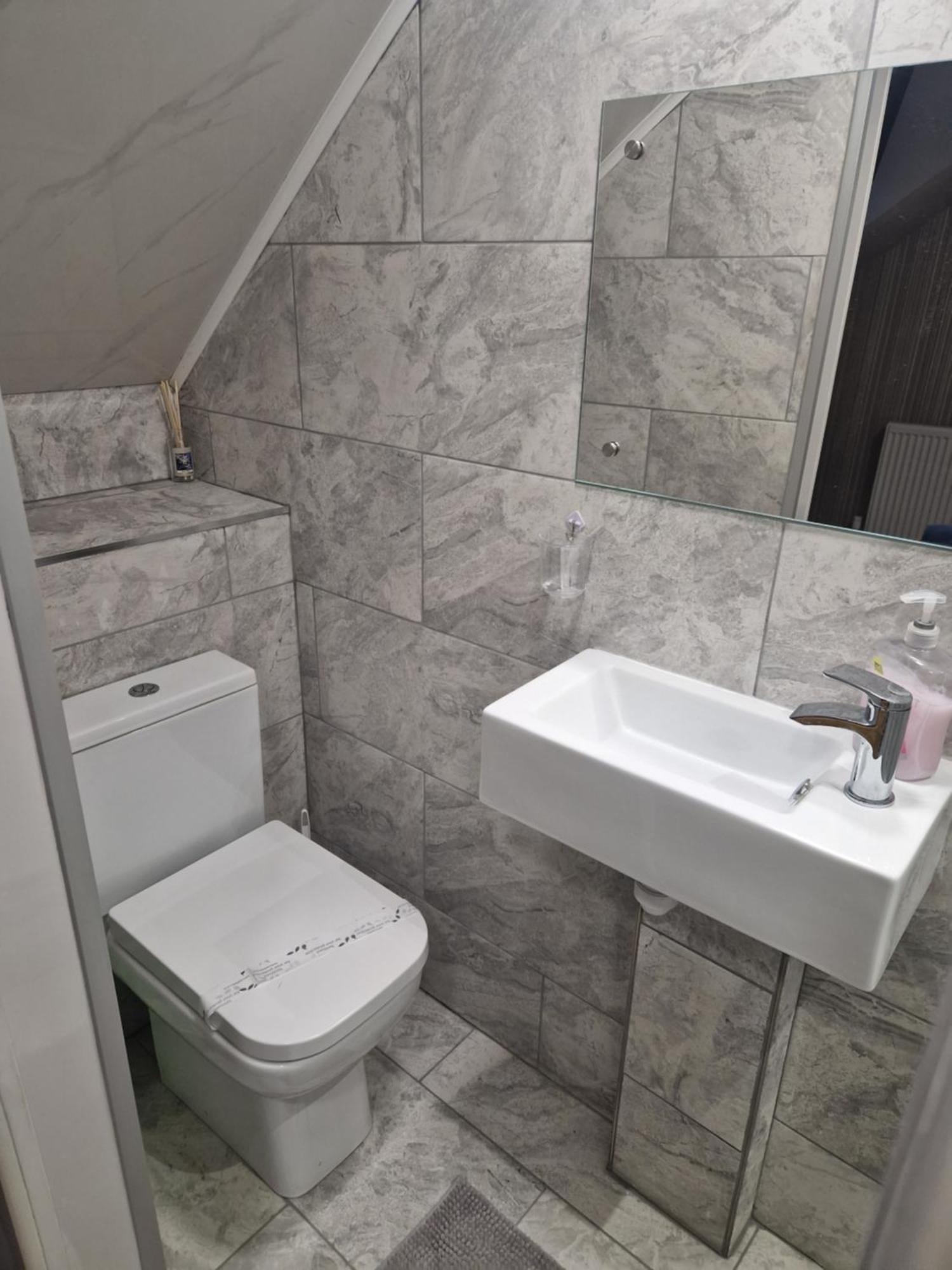Highfields Living - All Rooms Ensuite- Free Wifi- Free Local Parking Σέφιλντ Εξωτερικό φωτογραφία