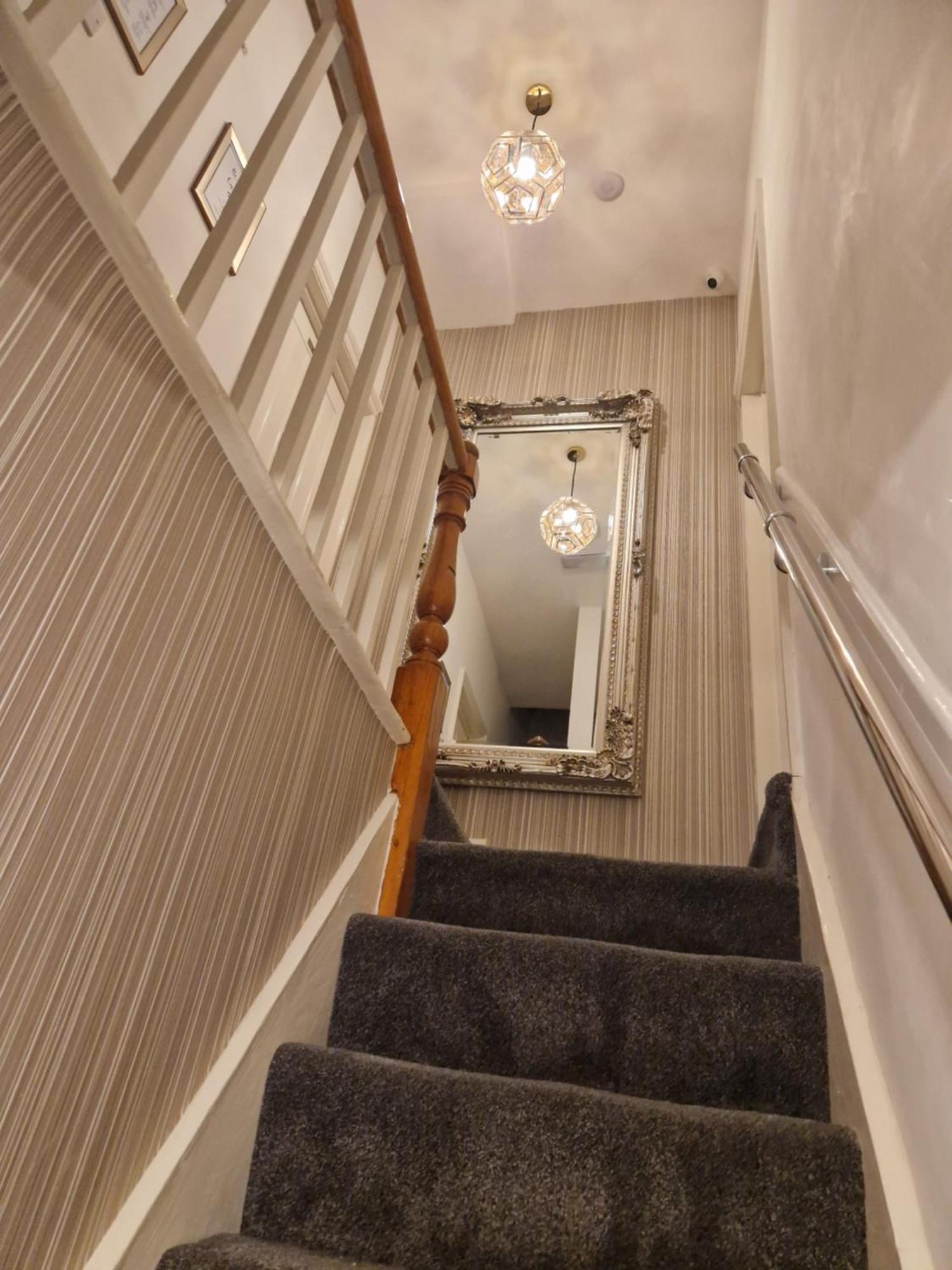 Highfields Living - All Rooms Ensuite- Free Wifi- Free Local Parking Σέφιλντ Εξωτερικό φωτογραφία
